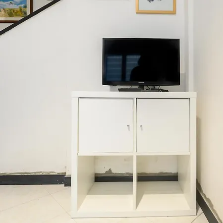 309b - Casa Mirella, Relax Con Vista Su Mare E Natura, 7 Minuti Di Auto Dal Centro E Dal Mare E Di *