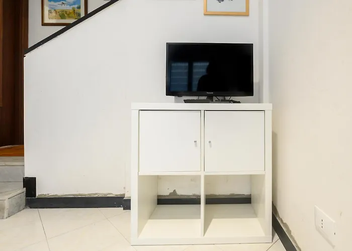 309b - Casa Mirella, Relax Con Vista Su Mare E Natura, 7 Minuti Di Auto Dal Centro E Dal Mare E Di *