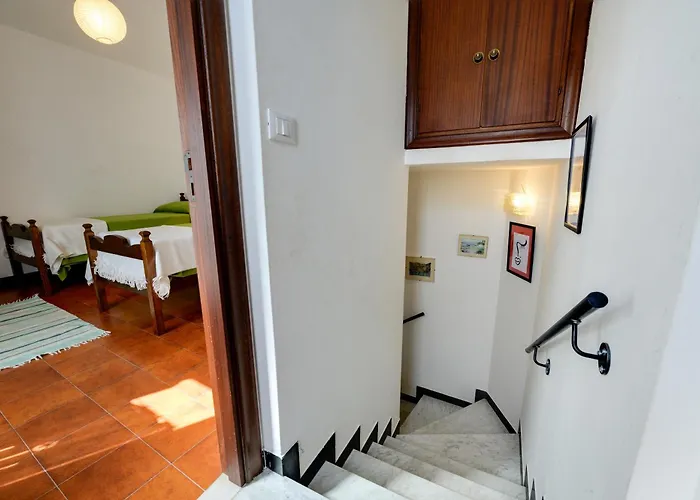 Lejlighed 309b - Casa Mirella, Relax Con Vista Su Mare E Natura, 7 Minuti Di Auto Dal Centro E Dal Mare E Di