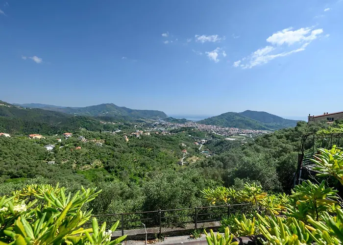 309b - Casa Mirella, Relax Con Vista Su Mare E Natura, 7 Minuti Di Auto Dal Centro E Dal Mare E Di *